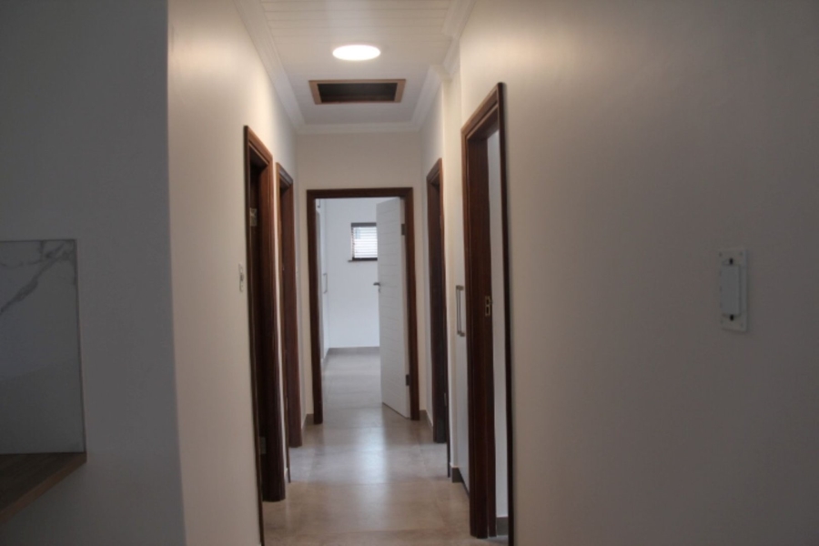 To Let 4 Bedroom Property for Rent in Dormehls Drift Western Cape
